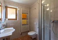 doppelzimmer_10.jpg